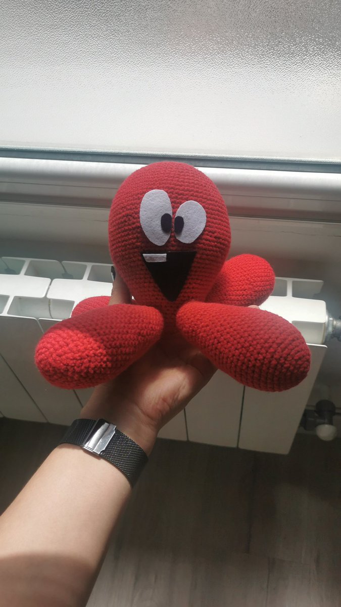 VirAlwaysSmile's tweet photo. Le estoy cogiendo el gusto #Amigurumi 🤭 https://t.co/P1d50ry9tO