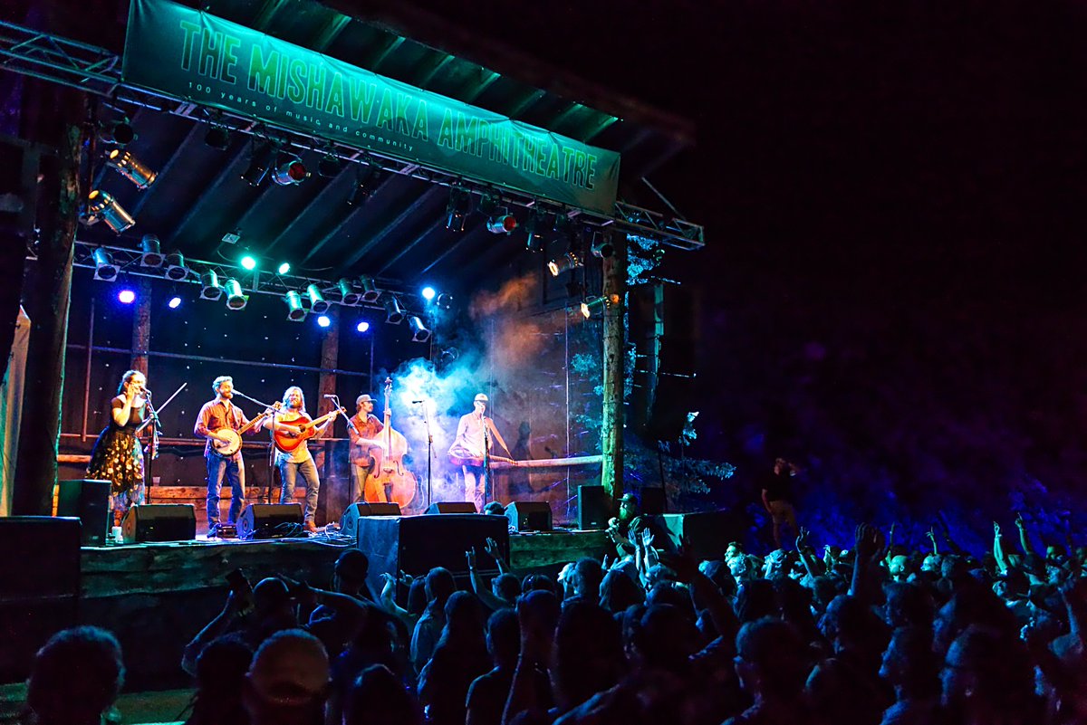 themishawaka's tweet photo. It’s always a party with @troutsteak &amp; we can’t wait to welcome them back July 8 + 9!🎻🪕

Catch them with Lindsay Lou &amp; Kyle Tuttle + Buffalo Commons on Friday, and Big Richard + Pixie &amp; The Partygrass Boys on Saturday.

🎟: https://t.co/dr11afsJaf

📡 Presented by @TheColoSound https://t.co/UM2j3jV3Iv