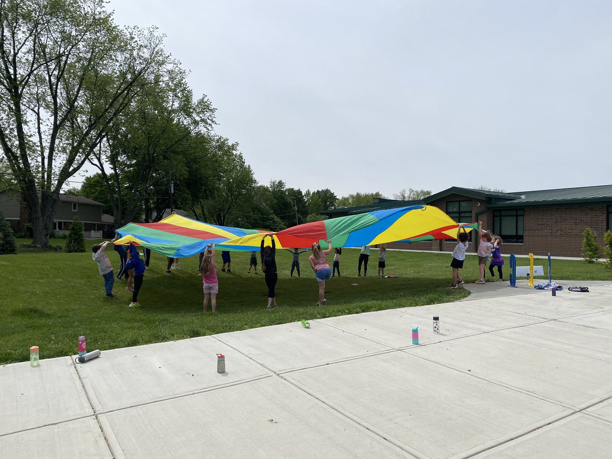 Mrs Biltimier tweet media