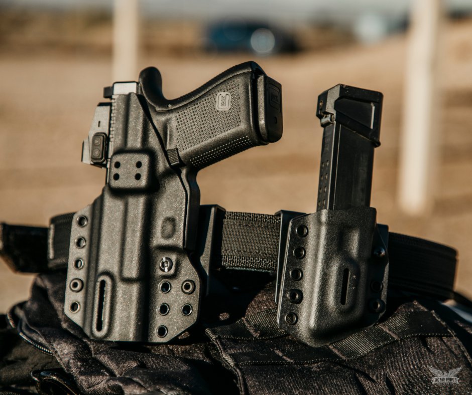 Wethepeoplehols's tweet photo. Your firearm was designed to last a lifetime. So we designed a holster to do the same.
https://t.co/fHLDzNItUG
The next generation is holster technology. ⤴️
#holster #wethepeopleholsters #gunholster #glock #glock19 #gunbelt #tacticalbelt #tacticaltraining #glockmag #tacticalbag https://t.co/WCYFVVYhot