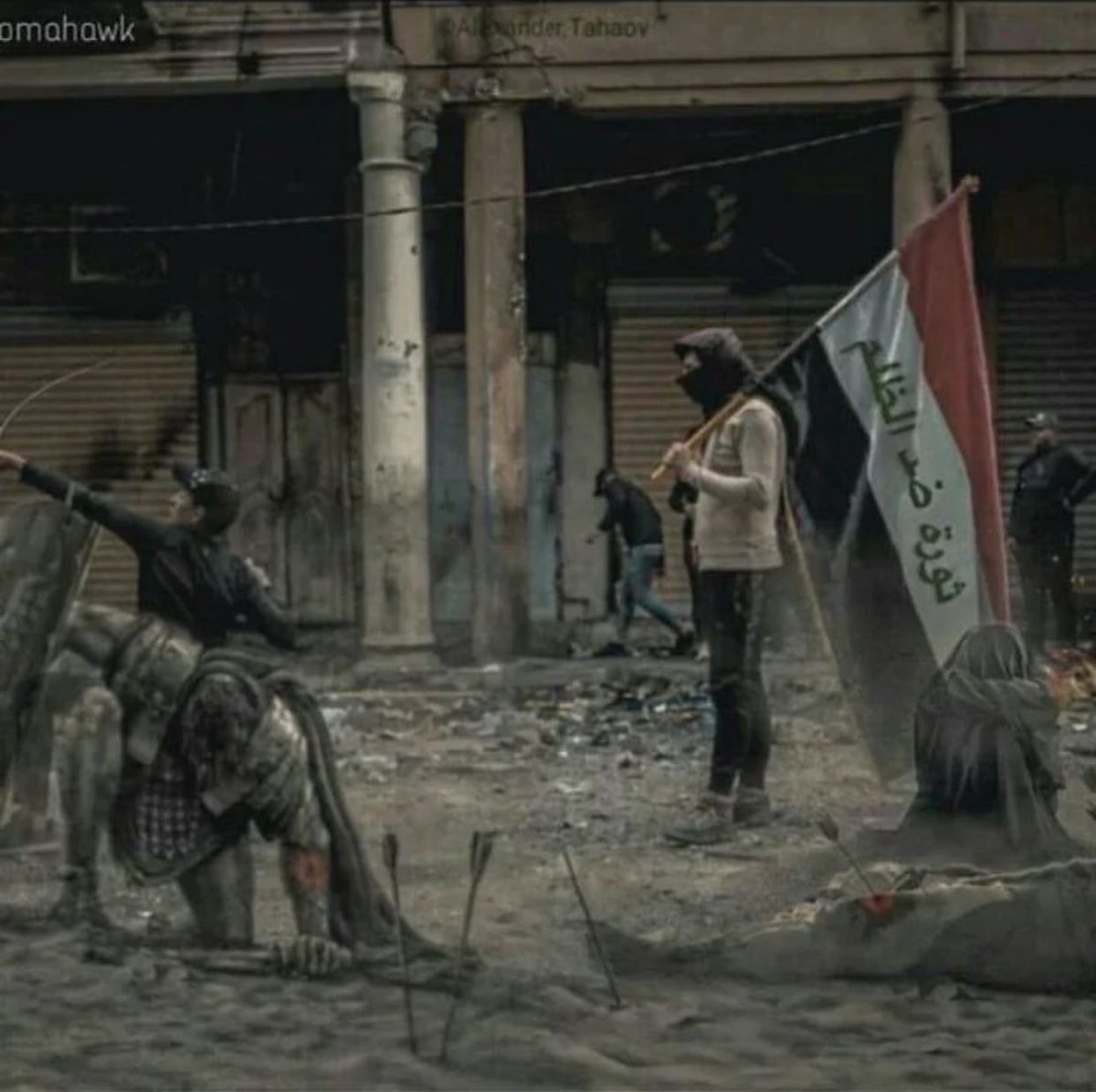 بخصوص يوم 25/5
اذا كان تصعيد فالامر خاطئ لان "النويشط" (وليس الناشط لان هناك فرق) واحزاب السلطه ستستغلها لعدم وجود قيادة حقيقية 
واذا كان هذا اليوم مسيرة فقط والقاء بيان 
فيجب ان يكون البيان من كتابة عائلة الشهيد ايهاب الوزني