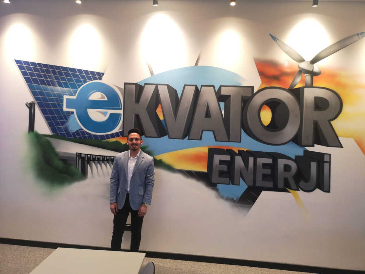 DidemTuncez's tweet photo. Enerji Yönetimi Bölümü mezunlarımızdan Abdurrahman Büyükkadıoğlu, Ekvator Enerji şirketinde, Ticaret ve Piyasa İşlemleri Uzman Yardımcısı olarak göreve başlamıştır, tebrik eder, başarılar dileriz @ktokaratay @karatayenerge @EkvatorEnerji https://t.co/y0o8aGUoXC