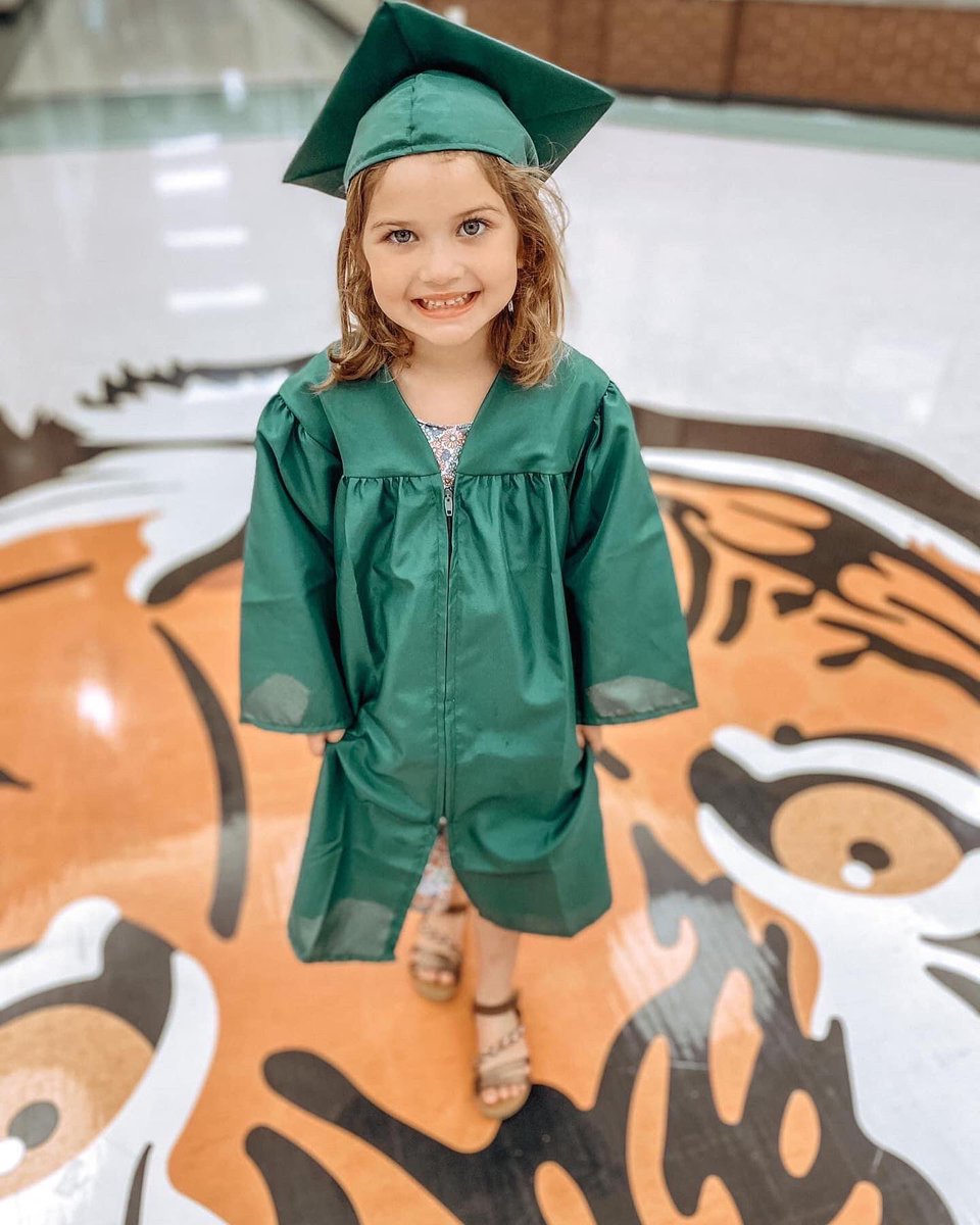 Peace out Pre-K ✌🏼 Kindergarten here she comes!!! 💚💛 #classof2035