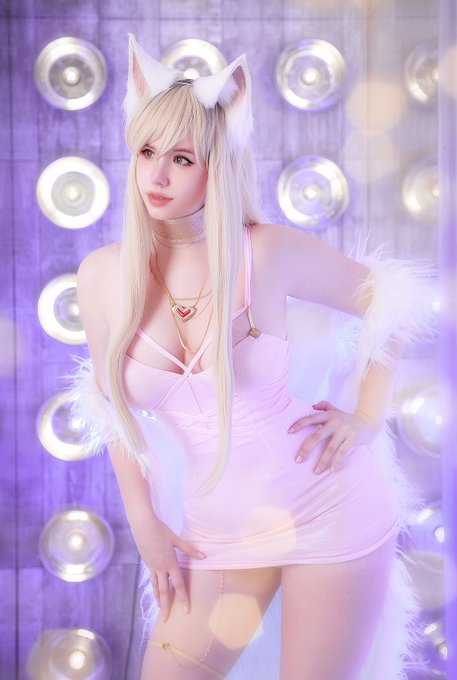 Old but gold League of Legends star 💫 #LeagueOfLegends #ahri https://t.co/pH7L8e5bTP<a href="/tag/leagueoflegends"class="tags">#LeagueOfLegends</a><a href="/tag/ahri"class="tags"><span>#ahri</span></a>