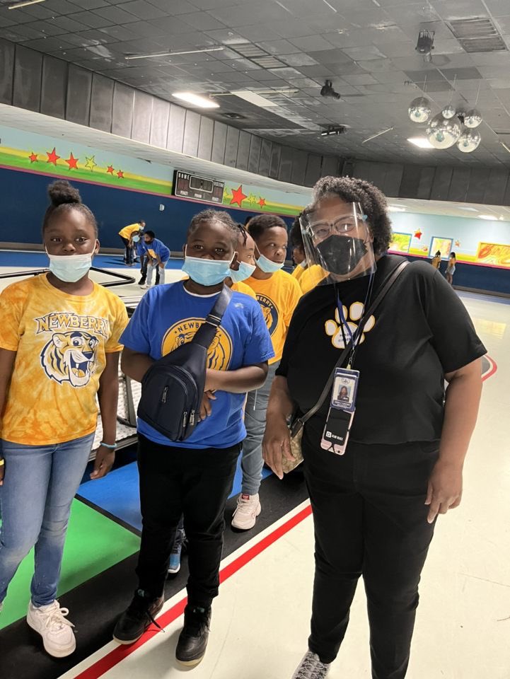 Skating into 5th grade like… 🛼 Our 4th grade scholars had so much fun on their field trip!