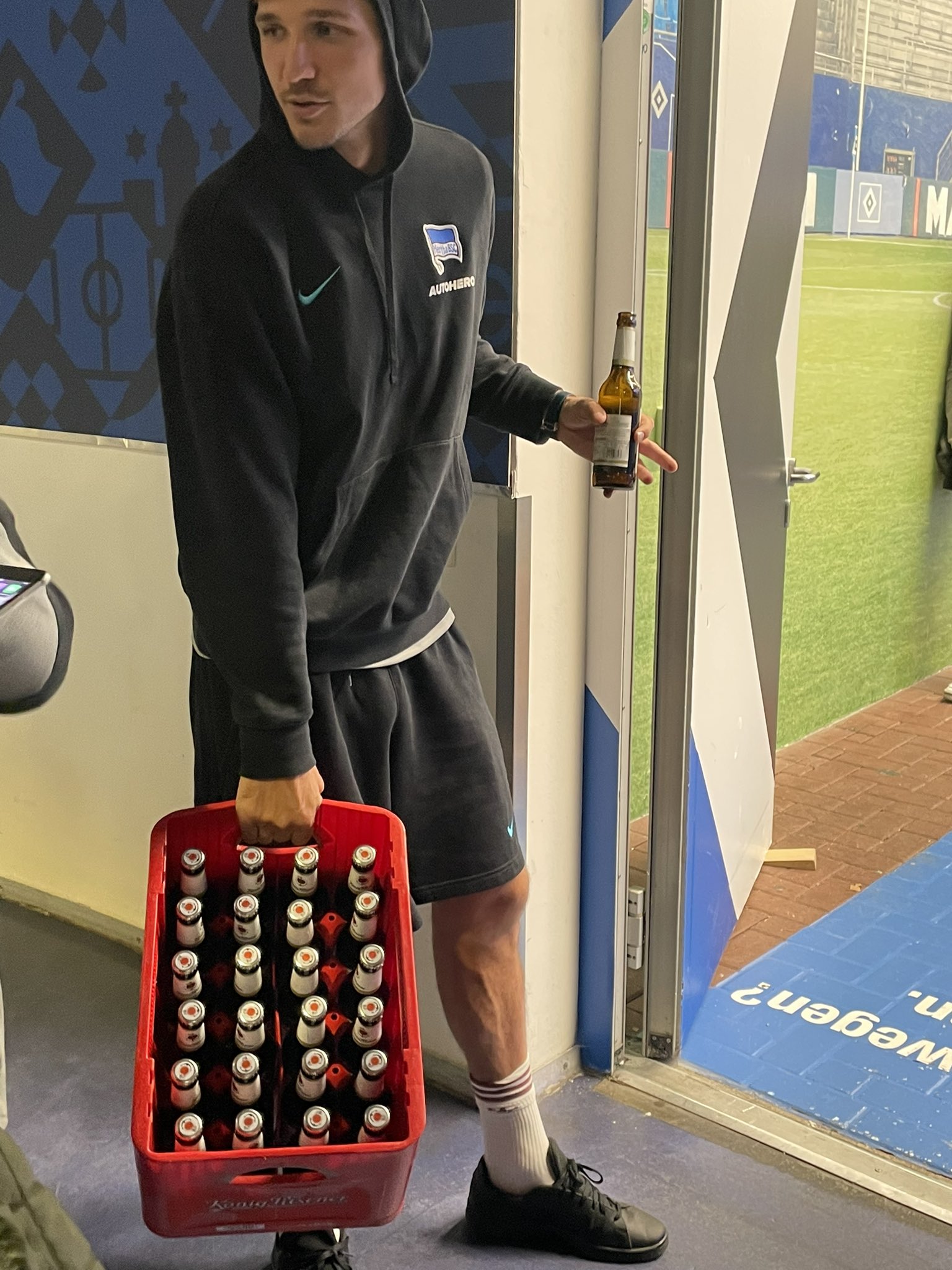 Twitter 上的 Archie Rhind-Tutt: