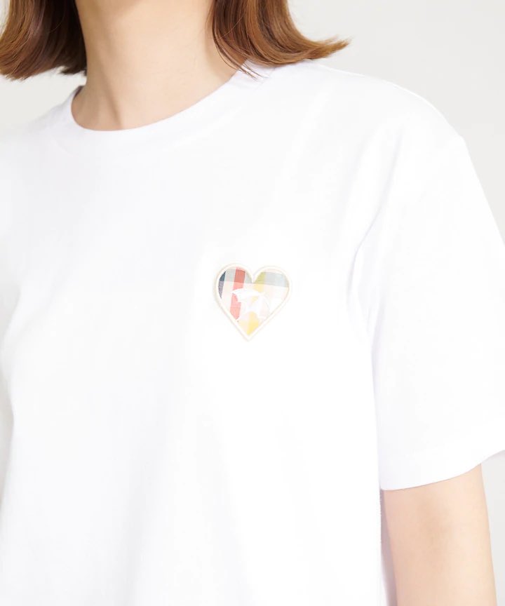 _especially_for's tweet photo. ハートモチーフ シェアTシャツ
商品番号：A201731S

フロントのハートモチーフがかわいらしい半袖Ｔシャツ。アーノルドパーマーの象徴であるハウスチェックを施したハートモチーフが、ブランドらしい遊び心を演出しています。

詳しくはコチラ🔽 
https://t.co/LTlVzHYM8k

#アーノルドパーマー https://t.co/qbCV2RN2jI