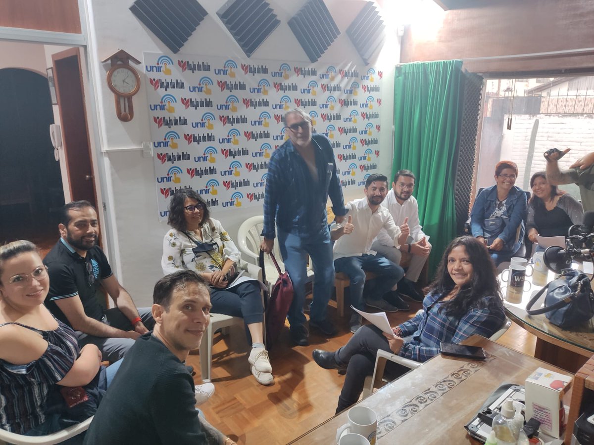 PedritoExtranja's tweet photo. #QueremosRevocatoria
#LassoYBorreroElMismoCuentoPendejo
Ya estamos en Quito, debatiendo con los panas que luchan toda la vida, avanzando en el proceso por la Revocatoria del mandato de Lasso y Borrero. No nos rendiremos. https://t.co/j7ZPVI3nr7