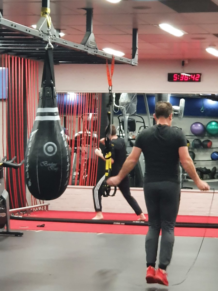 mybrownrice's tweet photo. #Healthylifestyle #exercise ~ releases endorphins, makes you happy #exercise ~ improves your memory #exercise ~ helps you find people like you. #healthylifestyle #eatorganic https://t.co/xGvtRAZqkD