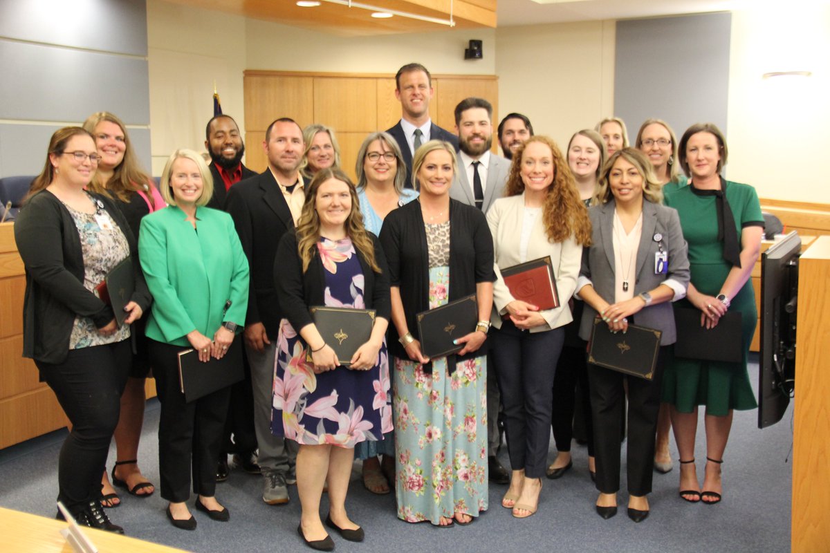 EMSISD's tweet photo. Board mtg: Congratulations to our Aspiring Administrator Institute and Aspiring Leader Institute graduates! We are #EMSproud of our #worldclasseducators! https://t.co/DUy2TDV4kX