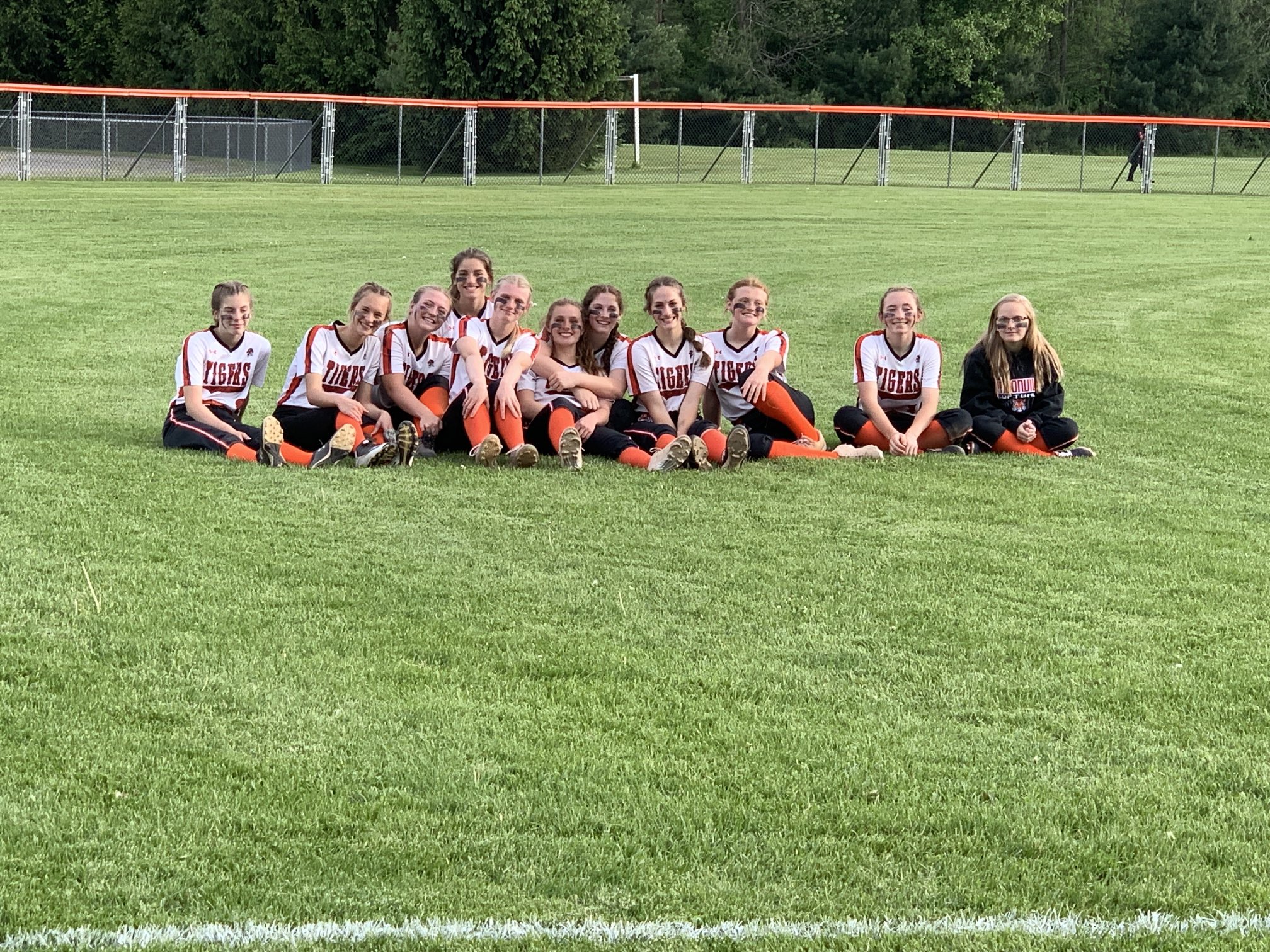 Sharon Smith on Twitter "Still UNDEFEATED 🧡🖤🧡 https//t.co/OHXMgy5LXj