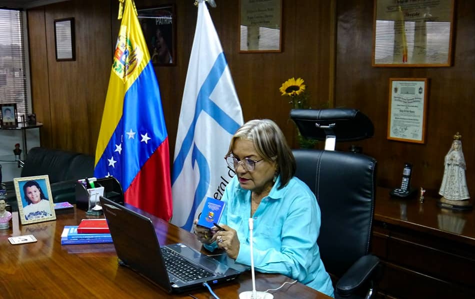 #23may | La Inspectora General de Tribunales, Gladys Requena, se conectó  en una videoconferencia con las inspectoras e inspectores de las distintas regiones del país, este lunes 23 de mayo, en su Despacho.

🧵