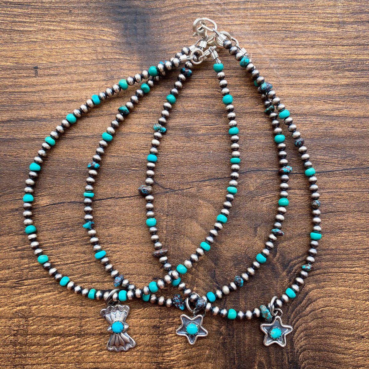 moth_metalworks's tweet photo. Preview of the anklets that will be available tonight 🤩

Only an hour and a half to go!! https://t.co/vTsMCTBa5T