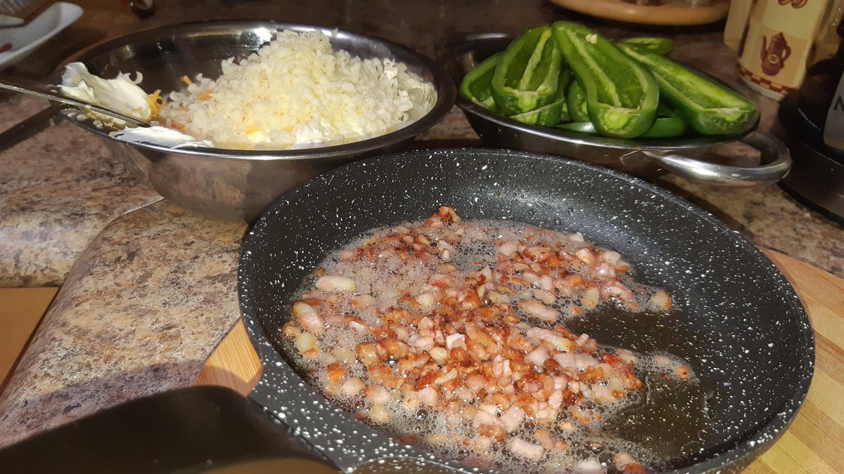 KowaiGaijin's tweet photo. Grilled my first burgers of the year and made some stuffed Jalapeno peppers.
My mom said the burgers were kino and I would have to agree that they are #deliciousmiling https://t.co/fCJC86RYi6