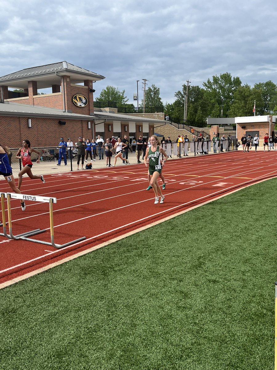 Stellar day for <a href="/lucycbrady/">Lucy Brady</a> with 2 PRs in the LJ and 300 hurdles and the 4x4 yet to come! <a href="/NerinxXC/">Nerinx Runners</a>