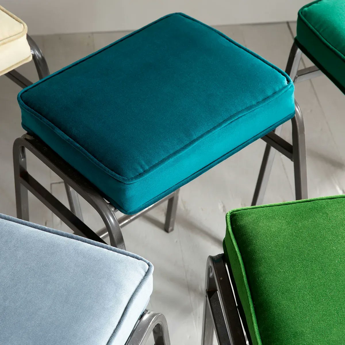 A forward thinking and more environmentally conscious option, Sorsdal is woven using 100% Repreve recycled polyester yarns produced from waste plastic. A high performance, durable velvet suitable for severe contract upholstery.

buff.ly/38citWK