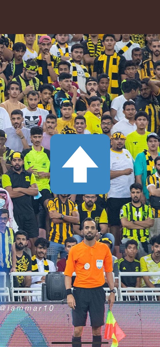 7MROOSH's tweet photo. @L1HFC شكله هلالي😂😂 https://t.co/SzSGyiyYR3