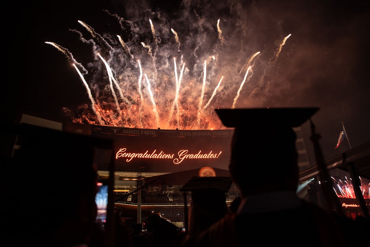 Congratulations, <a href="/UTexasMcCombs/">Texas McCombs</a> Class of 2022! You carry on a 100-legacy of excellence and integrity in business. You'll innovate with purpose and lead with empathy because #WhatStartsHere <a href="/UTAustin/">UT Austin</a> changes the world! 🌎🤘💫
#McCombsGrad22 #UTGrad22 #McCombs100