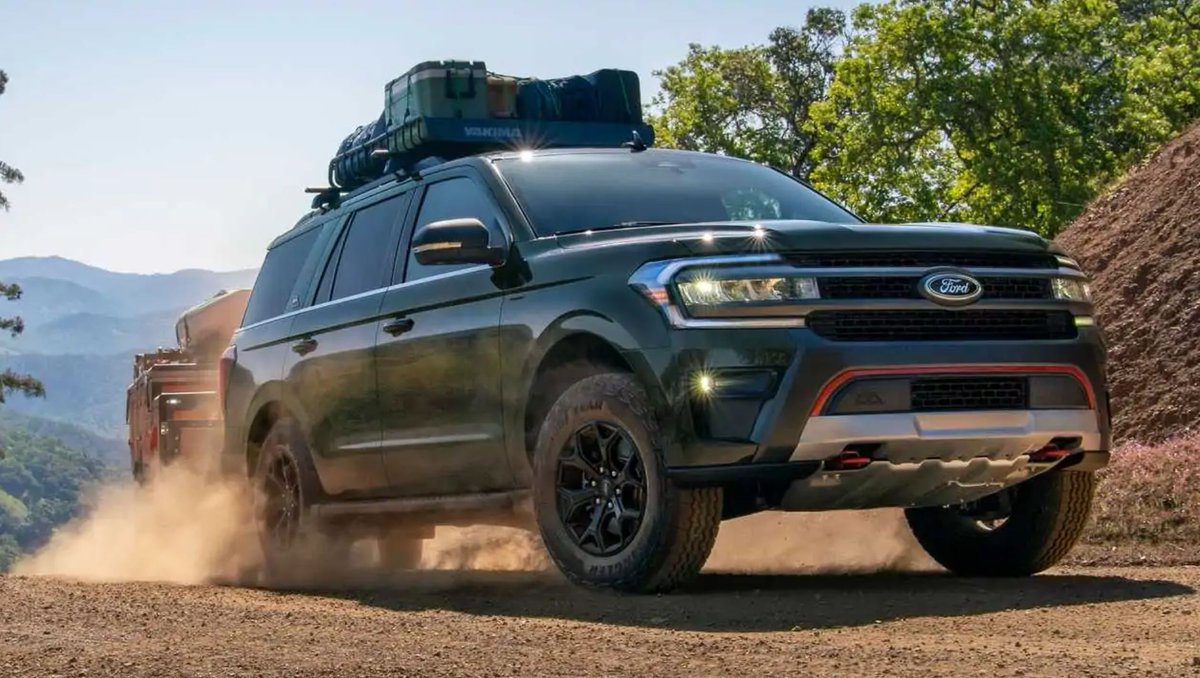 HallMotorCompa1's tweet image. The Ford Expedition Timberline Edition is turning heads - the good news is we have two colors available: white &amp;amp; green. Which one are you taking home?