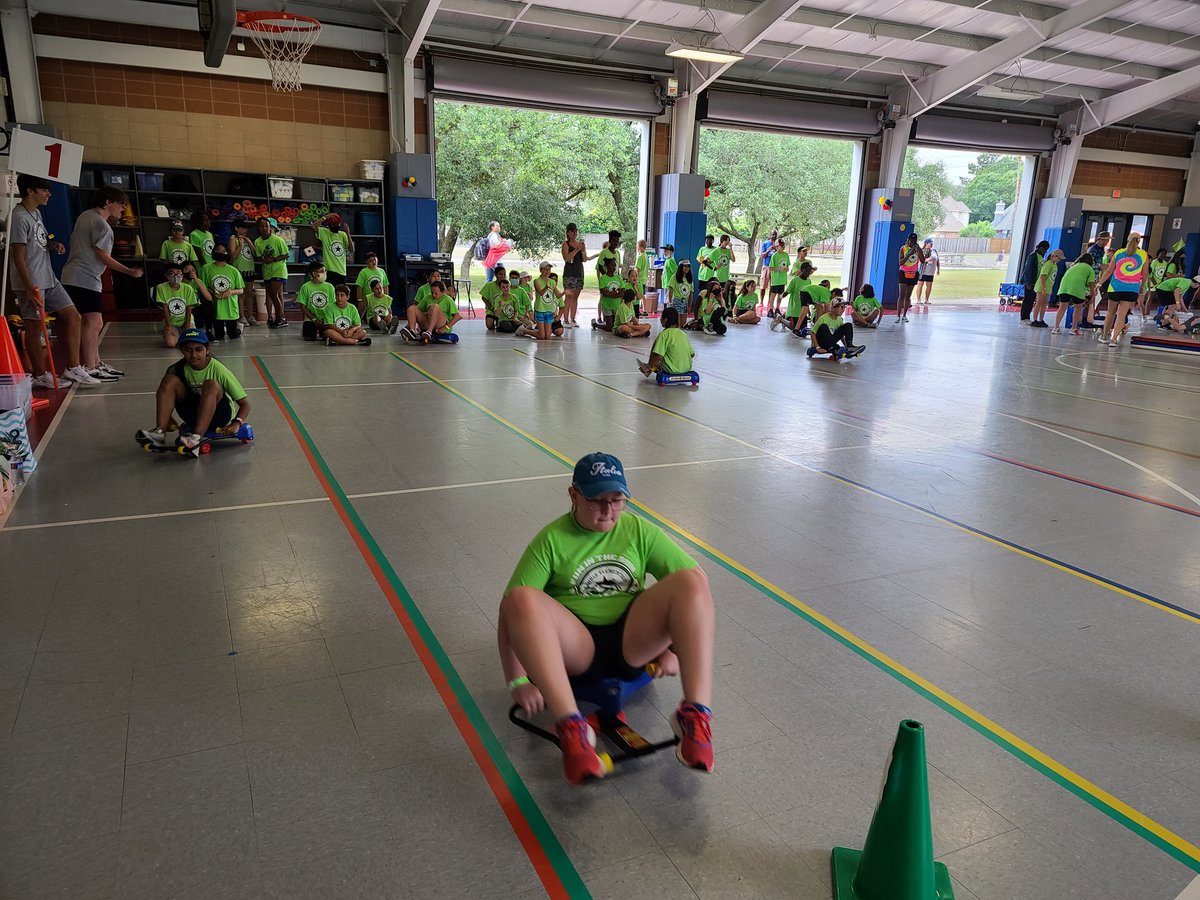 Rafeek_Klein's tweet photo. We are off to a great start! Happy Field Day! @Rafeek_kuehnle @KuehnleKISD https://t.co/prla5xrAHq