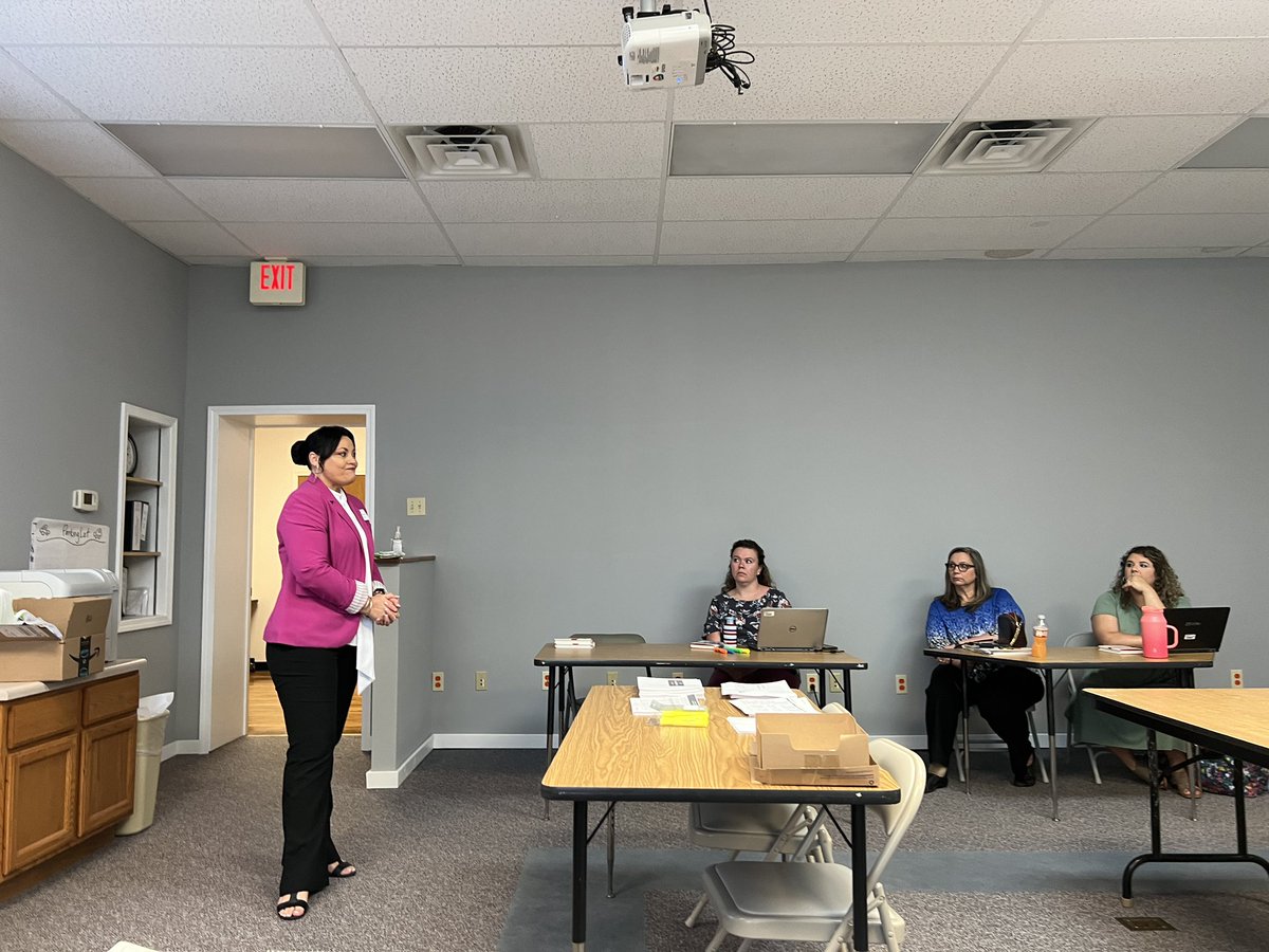 leahrwatkins's tweet photo. Thank you Christa @NIETteach for spending the day with our aspiring administrators! Great day of learning! #instruction #excellenceinHC https://t.co/ldwk8rK3F1