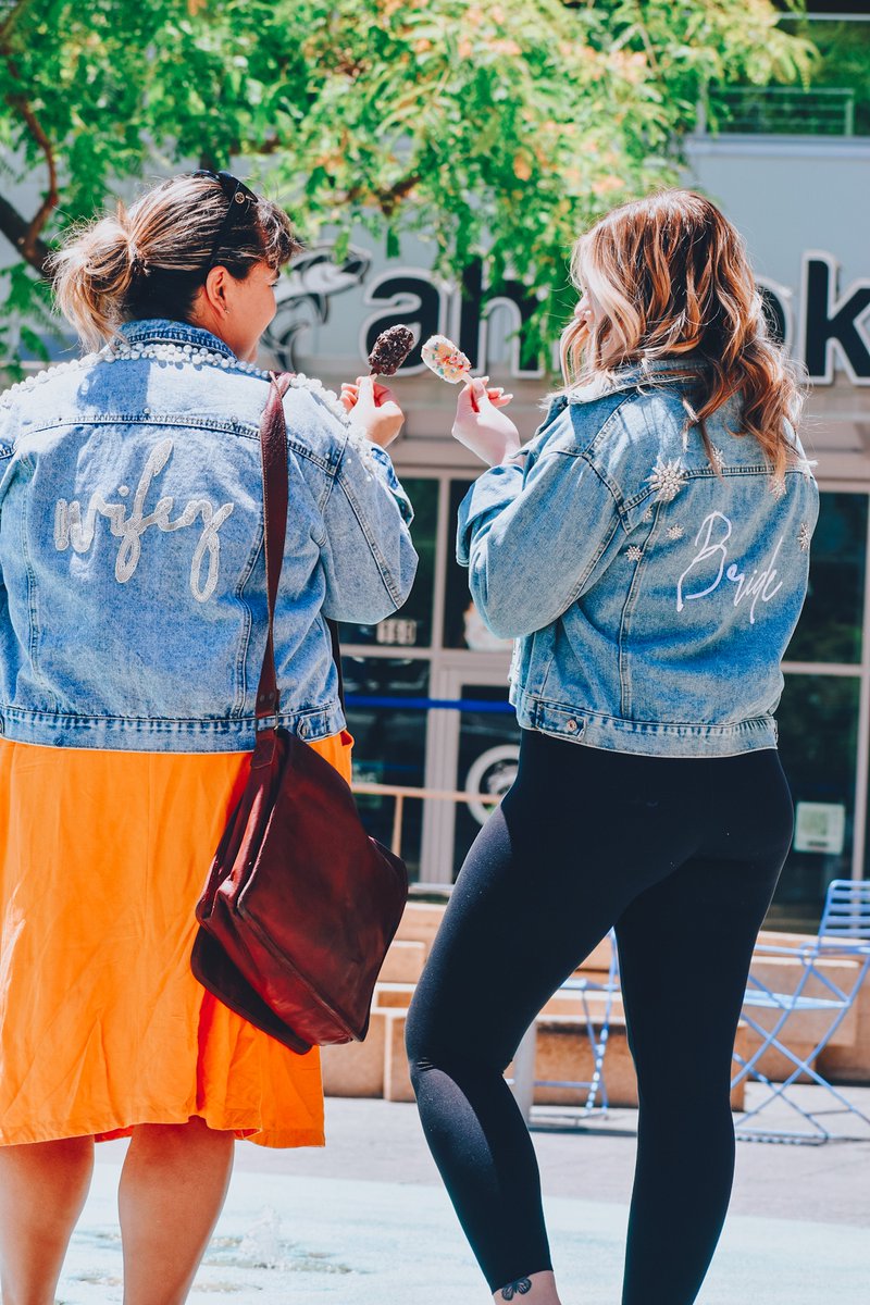 strutbridal's tweet image. Hello FUTURE MRS. 😍Made in the USA, fully customizable, and only 2-week shipping. Which one do you want? 💕Only at STRUT bridal.
#bridejacket #bridaljeanjacket #bridaljacket #customizedjacket #bridesmaidsjacket #custimizeddenimjacket #customjacket #personalizedjeanjacket