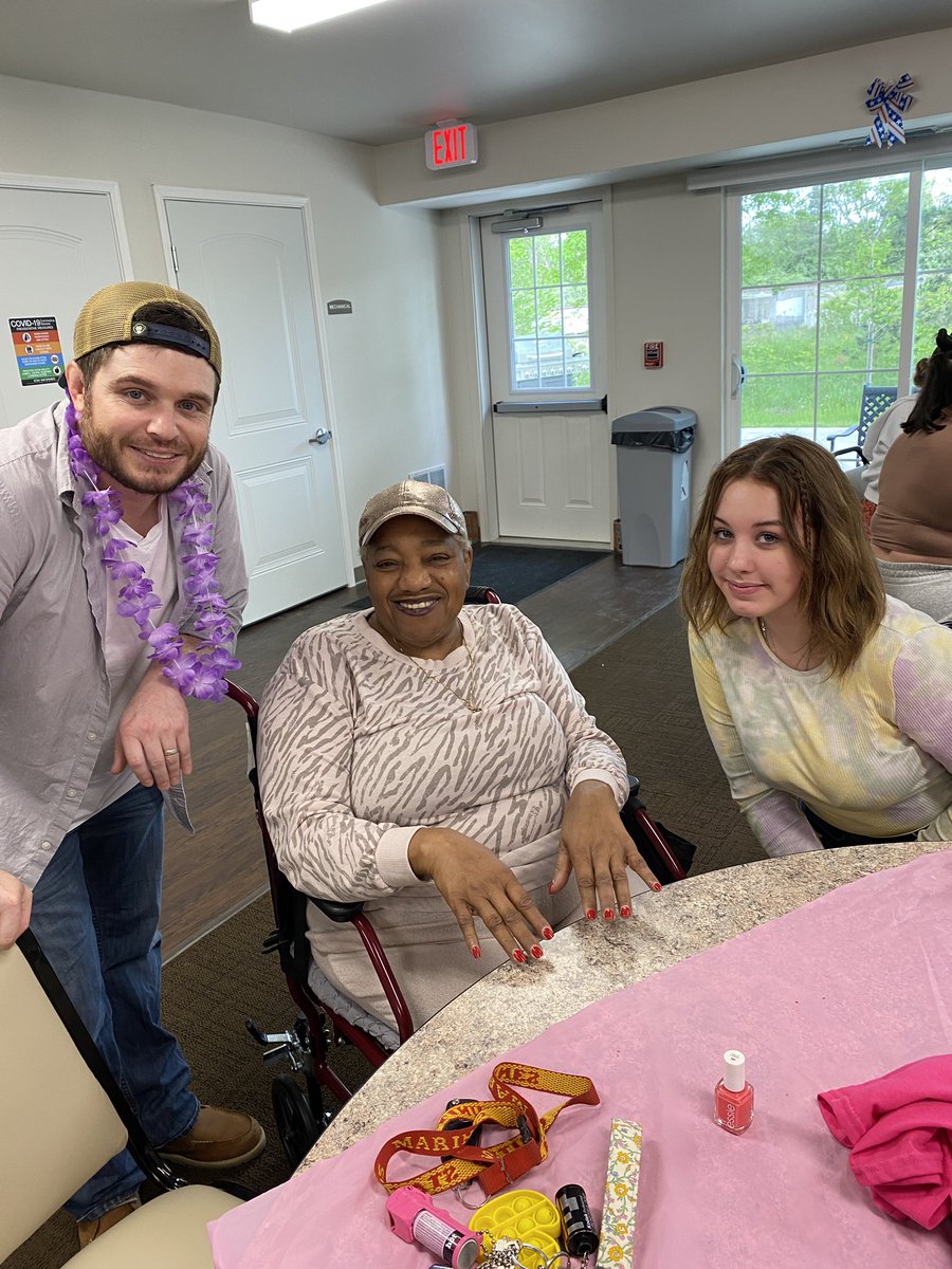 Glamour Gals OFHS tweet media