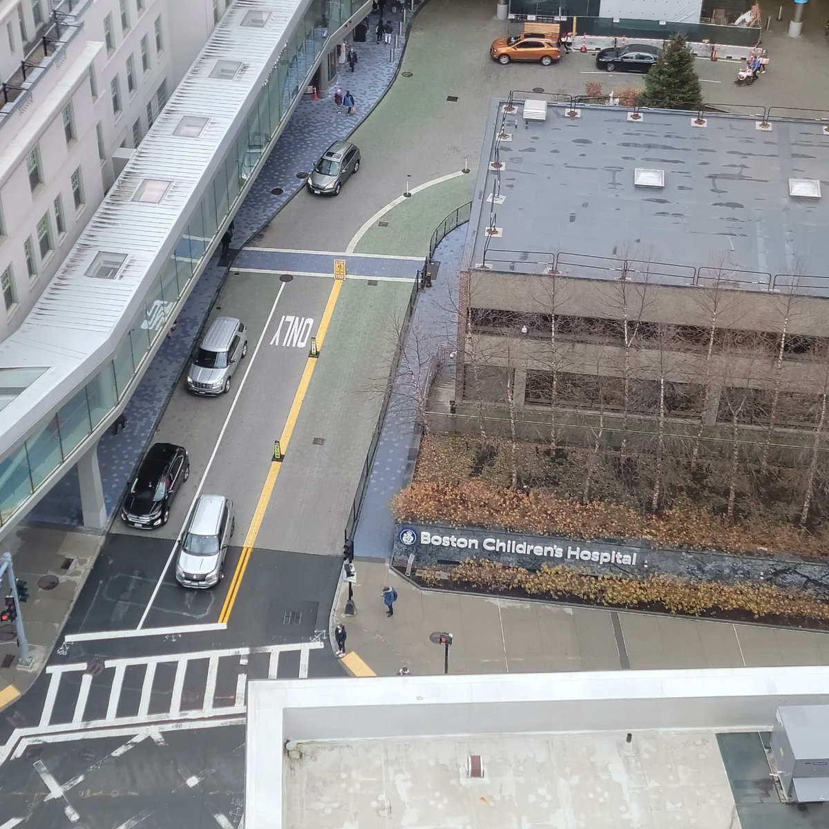 victor_fattori's tweet photo. 4 seasons @BostonChildrens https://t.co/RqJEJMGuk9