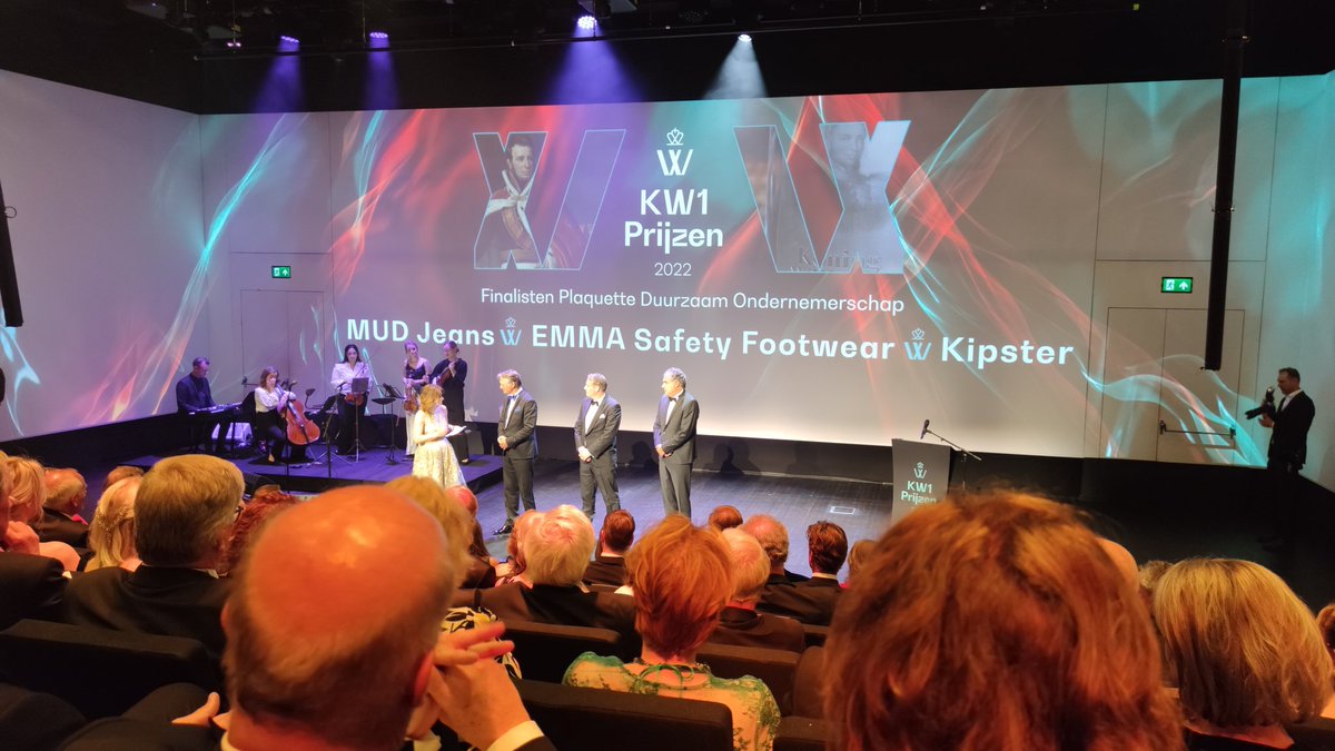 #KW1PRIJS tonight, awarding the King Willem I Entrepreneurship prize for Sustainability, SME and large company categories #ondernemerschap #entrepreneurship