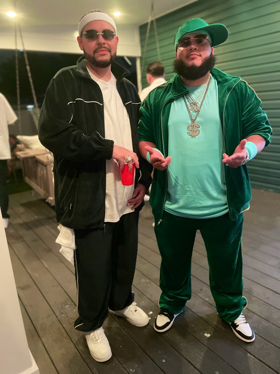 A_Johnny94's tweet photo. Don’t be hatin #2000s https://t.co/hewr9Y8Sjs