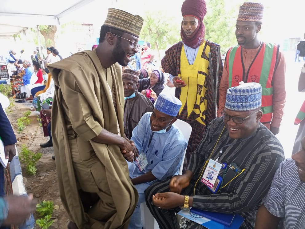 KmcZarah's tweet photo. Yau kena yayin da jagora Hon.shaaban sharada ya je taro Baba @MBuhari https://t.co/9eWimre9KS