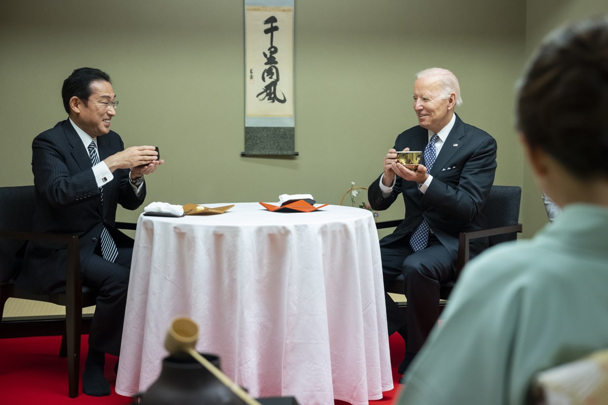 POTUS46Archive's tweet photo. Thank you to Prime Minister Kishida and Mrs. Kishida for the warm welcome to Japan and for hosting yesterday’s tea ceremony and dinner. https://t.co/lOw1POwZcw