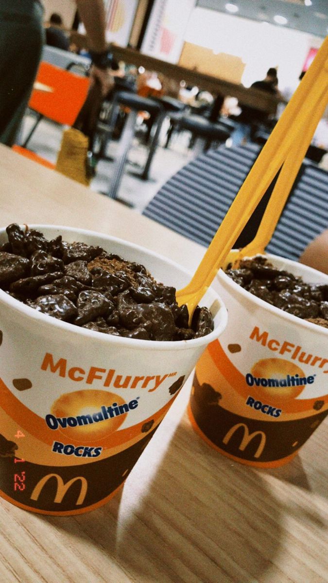 𝓟𝓪𝓻𝓪: <a href="/_Joaquintbr/">𝕵𝖔𝖆𝖖𝖚𝖎𝖓</a>

𝓜𝓮𝓷𝓼𝓪𝓳𝓮: Un mimo para que termines bien el día. Te amo🤍✨

𝓓𝓮: @_ZoeLatinni