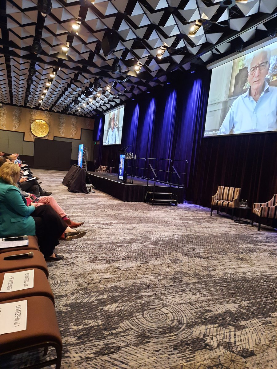 AusShares1's tweet photo. ASA members ask Sir Ronald Cohen, how do we measure impact? ASA CEO @rwaterhouseaus  talked impact investing for @AustSharesAssoc #investorconference #asx https://t.co/15hNnfR6aq