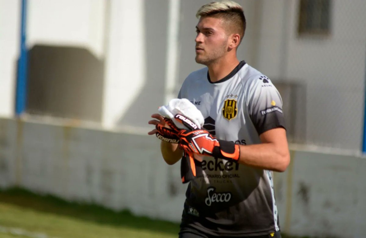 InteriorFut's tweet photo. Al aire en #IFSTREAM, pasó la palabra de Guido Villar -arquero de @Olimpo_Oficial- líder absoluto de la Zona Sur en el #FederalA https://t.co/Aco8dvlFqC