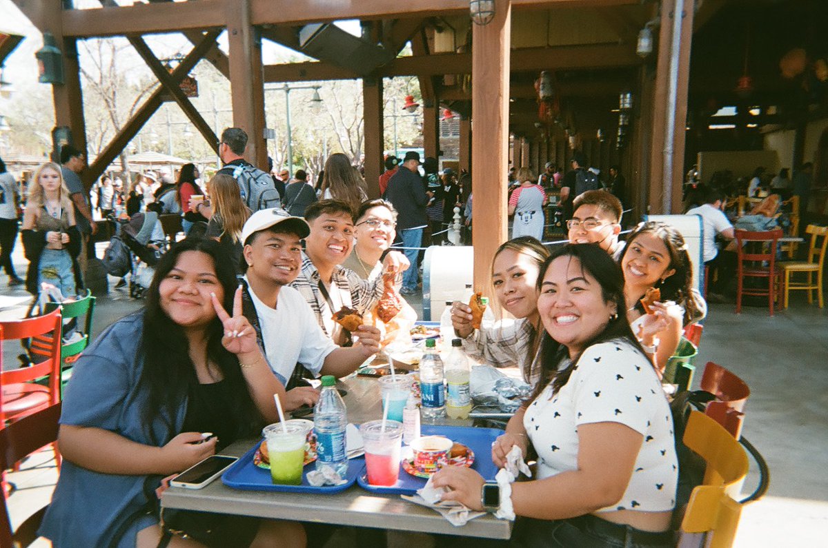 notchrisitann's tweet photo. Final semester summed up in 4 film photos🎞📸 https://t.co/MVvjGnHtbC