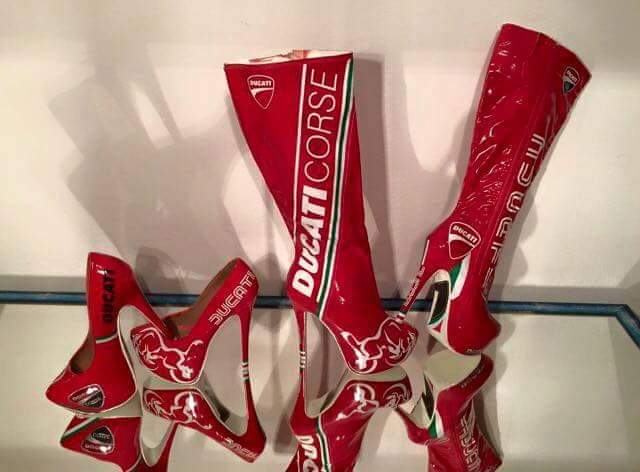 Azifeya's tweet image. I need these in my size asap ..