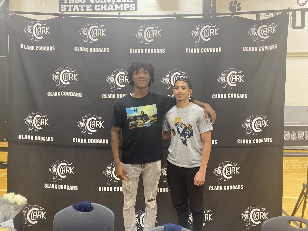 👏🏽 Congratulations #7 Eddie Arroyos and #19 Jazaiah Douglass. They will continue their career as student-athletes. Wish u the best and make Clark, Texas Proud! #ALLiN #clarktexas #clarkfootball #recruitclark