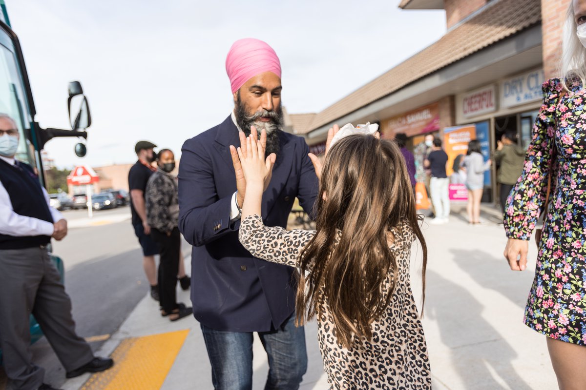 AndreaHorwath's tweet photo. Feeling the FOMO today! Thanks @TheJagmeetSingh for filling in!

Kingston, Ajax and Scarborough! In just 10 days, we can start fixing things like health care—saving you thousands on dental, mental health care and pharmacare.

Let’s turn Ontario orange! #StrongReadyNDP #ONpoli https://t.co/OXQ0jFqTpJ