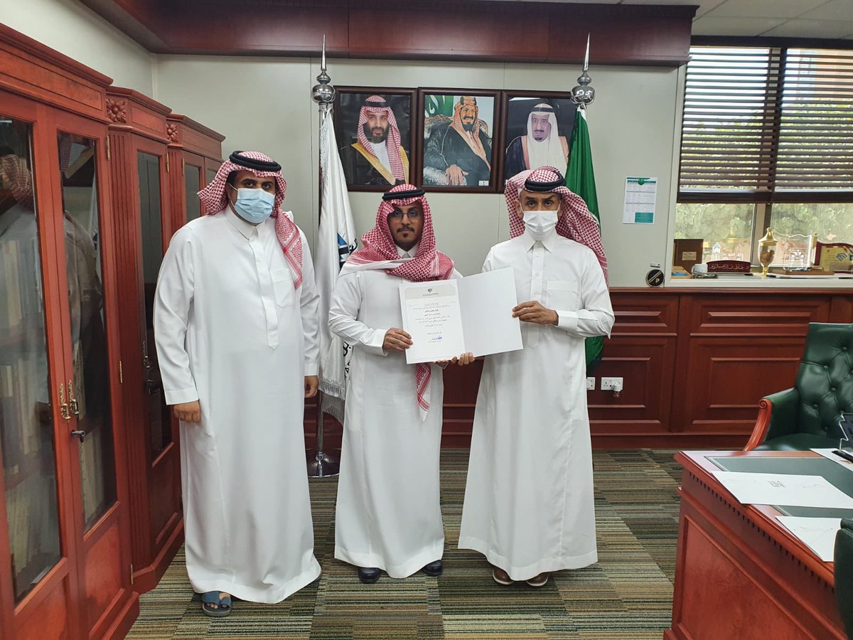 IAU_Arch's tweet photo. منسق الاستديو : د.مبارك الهاجري.

المحكمين الخارجيين:
م. وليد الشهري من أمانة المنطقة الشرقية.
م.مازن الزهراني من هيئة تطوير المنطقة الشرقية.

المحكمين الداخليين:
أ.د.عنتر ابوقرين
د.خالد المطر.
د.عبدالعزيز الملحم
م. سليمان المزروع
م. سالم الجعيب https://t.co/psTmmsyY0k