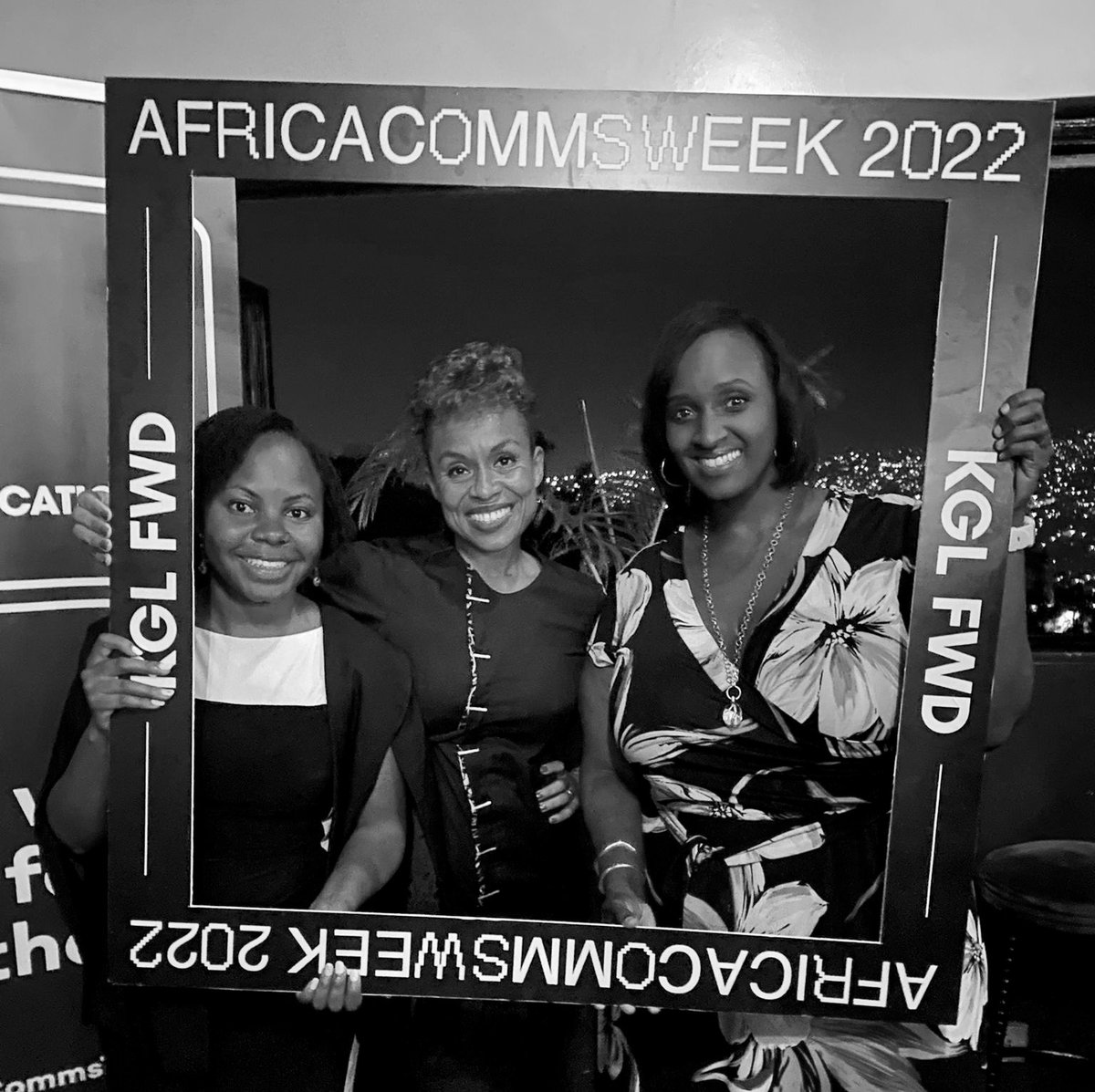 moureenmo's tweet photo. Yesterday we celebrated the evolution of Rwanda’s communication Industry.
Thanks to @eeloom @msAutumnMarie #KGLFWD 
#AfricaCommsWeek  for putting this together .There will be more today.
Hey @stellatush https://t.co/1CCYeAX0UZ