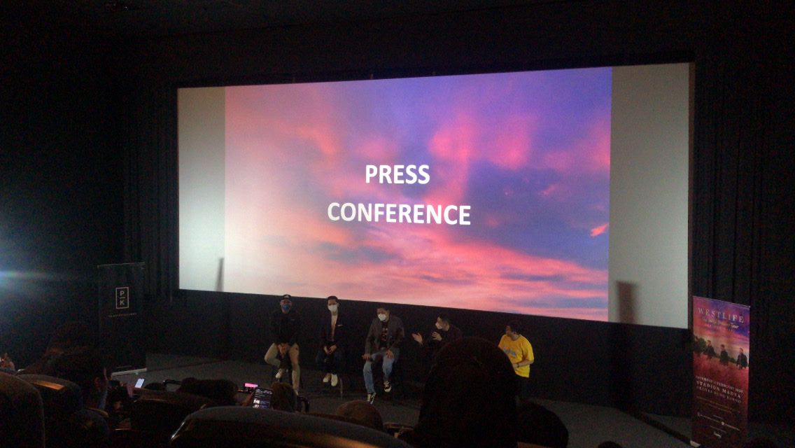 CreativeDisc's tweet photo. Hi!
Kita sedang ada di Press Conference dari konser yang akan diadakan di Jakarta lagi nih. Konser persembahan dari PK Entertainment dan Sound Rhythm.
Ada yang tahu konser siapa?
#StadiumConcert https://t.co/ADp6gUyouN