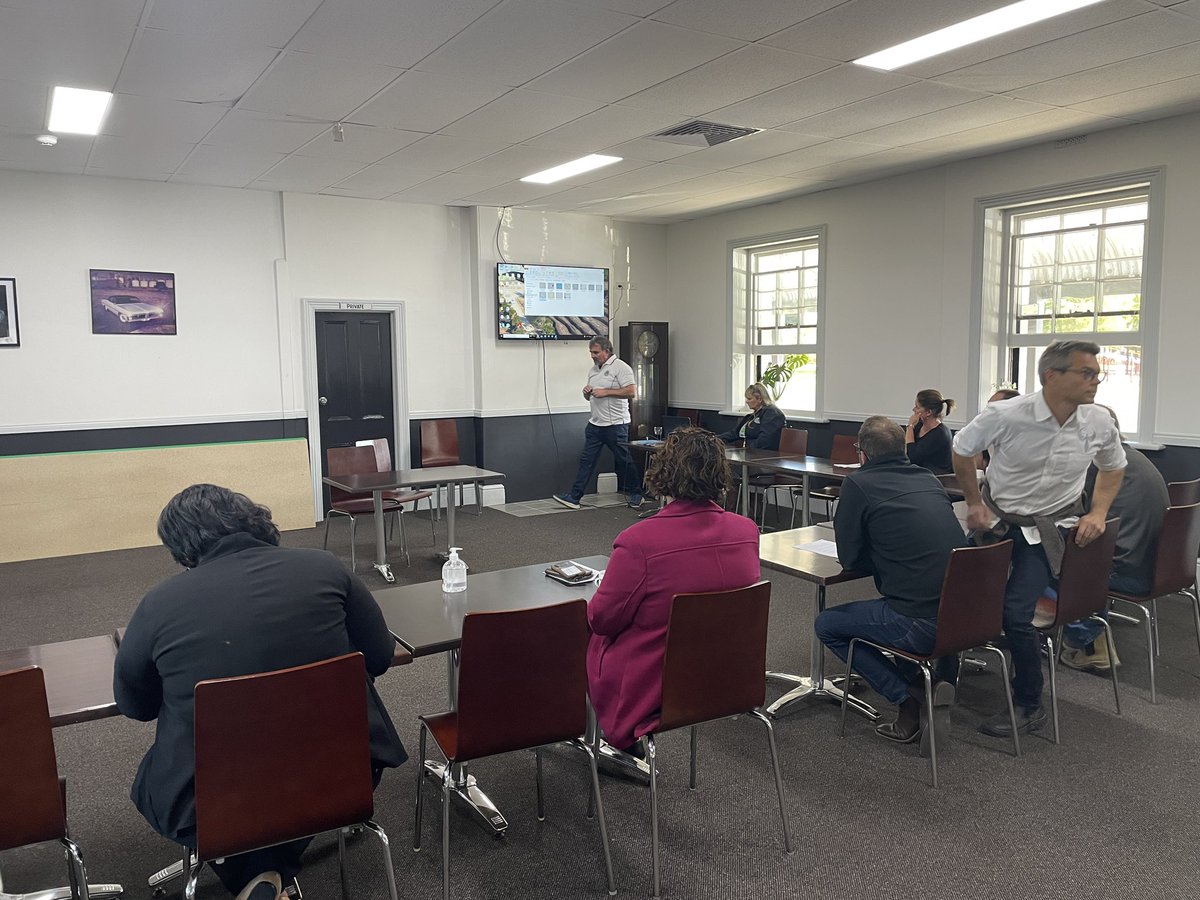 “Mycorrhizal fungi is the original internet”-improving soil biota and biodiversity across vast areas of the #LimestoneCoast #LCGTIC #InnovationFestival Thank-you Chris Ellery &amp; Jodie Hutchins from SoilFoodWeb an innovative business and through @MillicentBCA1 at Tantanoola today.