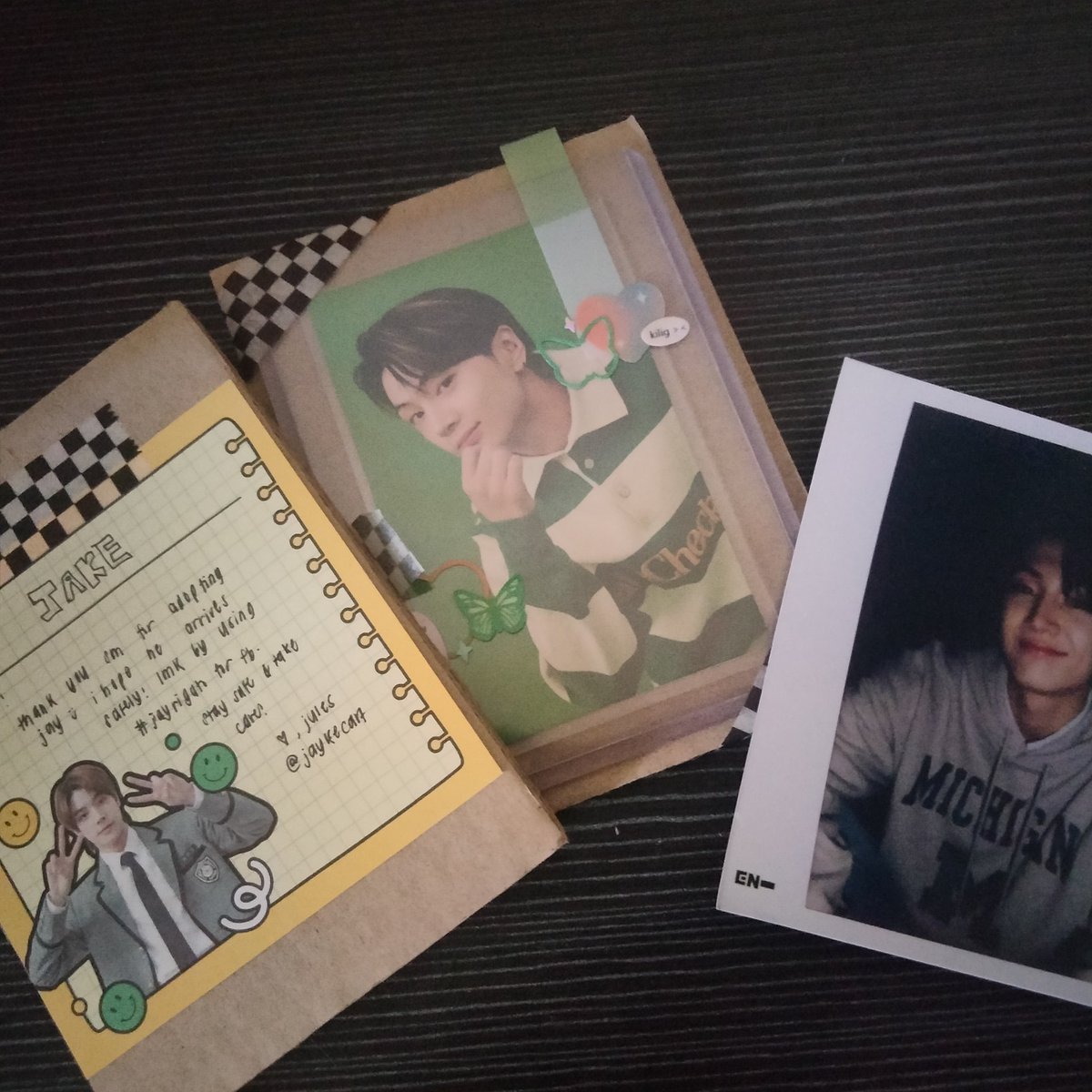 jjapchekss's tweet photo. 💌 ― pogi mail came by this morning! Jay is home safely and thank you for packing him safely as well, pola freebie is rlly nice too, thanks again po @jaykecart !!|#jayrigato https://t.co/azhGyGuAre