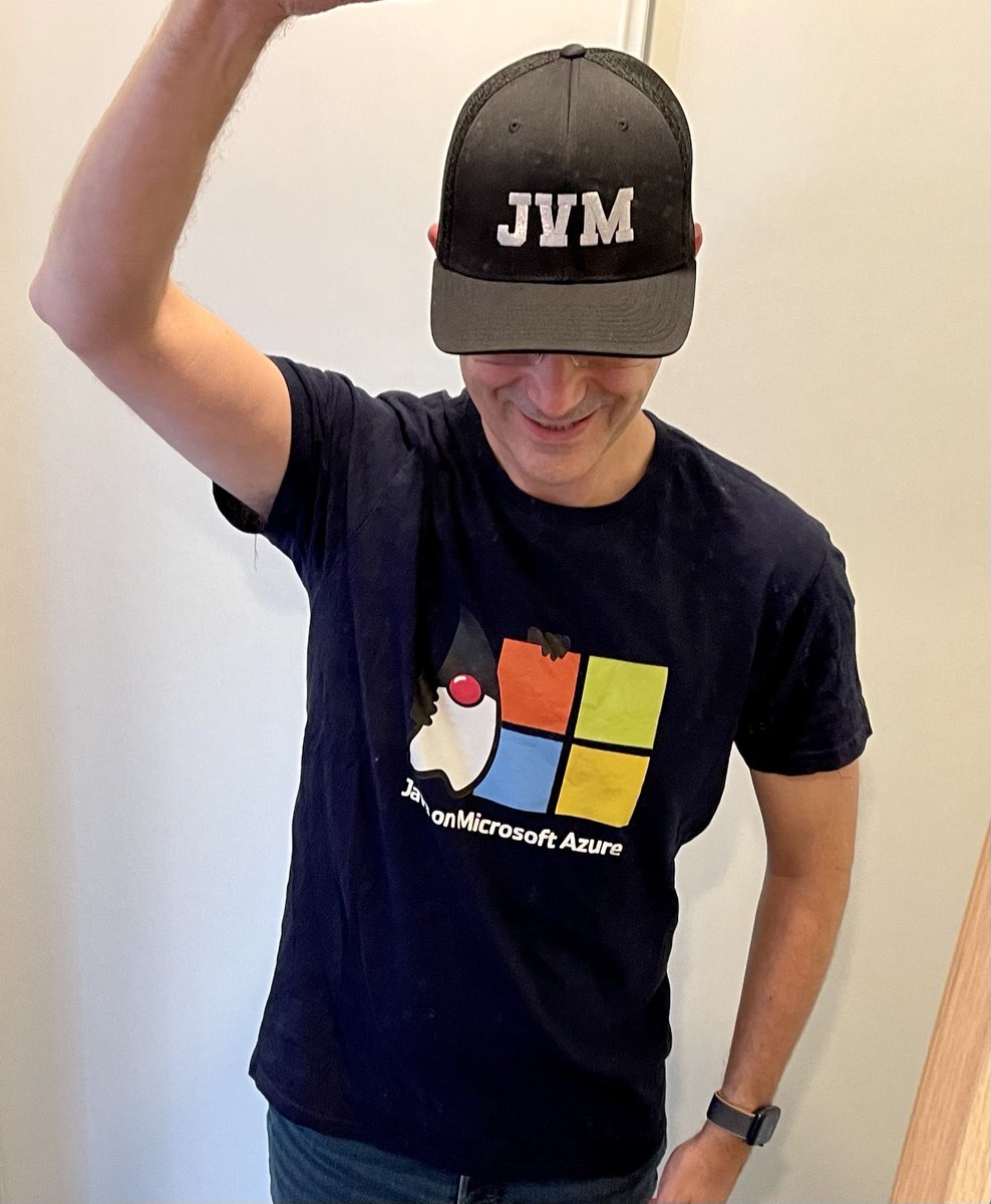 juliendubois's tweet image. It’s today! At the opening session of #MSBuild in France, I will defend Java against JavaScript!