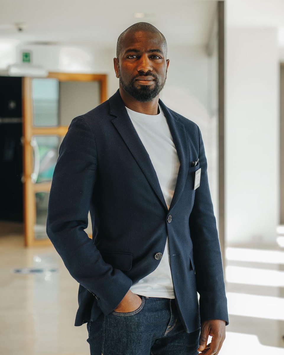 YChangeMaker's tweet image. Merci à nos intervenants @Isha_officiel et @BadSambague pour l’inspiration et l’échange.💡

📸 Will Anderson