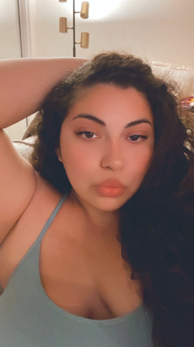 spongeb00b_'s tweet photo. 💘🌙 good night https://t.co/byHRAmNLWR