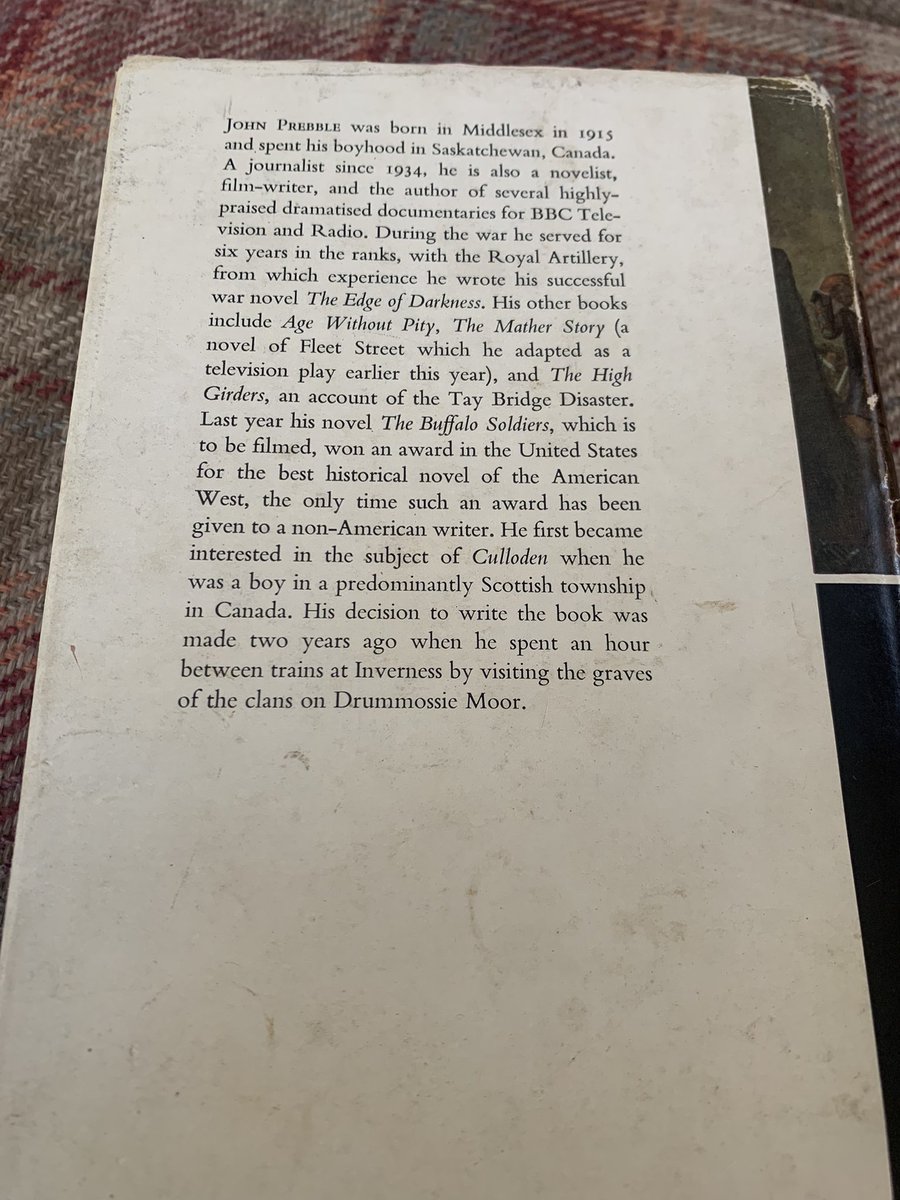 Another piece of loveliness from Lizzie’s Graduation last week - this time from @blackwelloxford Their #AboutBlanks range of notebooks made from the recycled covers of vintage books is terrific. A beautiful idea. This time I found another favourite book I’d read. Love these❤️