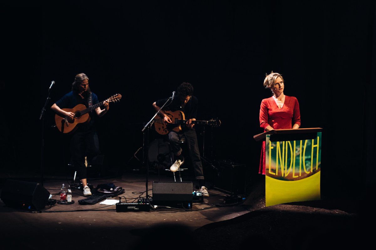 Maja Göpel (<a href="/beyond_ideology/">Maja Goepel @beyond-ideology.bsky.social</a>) ist eine der herausragenden Politökonom:innen Deutschlands. Fürs Klimafestival "endlich" sie mit Theatermacherin Nicola Bramkamp eine Performance entwickelt. Im #Interview mit <a href="/ChRakow/">Christian Rakow</a> erzählen beide, was sie bewirken soll 👉🏽bit.ly/3act5Gd