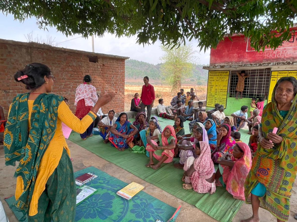 Chhattisgarh Kisan Mazdoor Sangathan's jan adhikar yatra steps into its 6th day today. People from Lakhanpur, Udaypur, Batauli, & Lundra blocks have shown tremendous enthusiasm, sharing examples of from their villages and panchayats to illustrate the importance of unity.